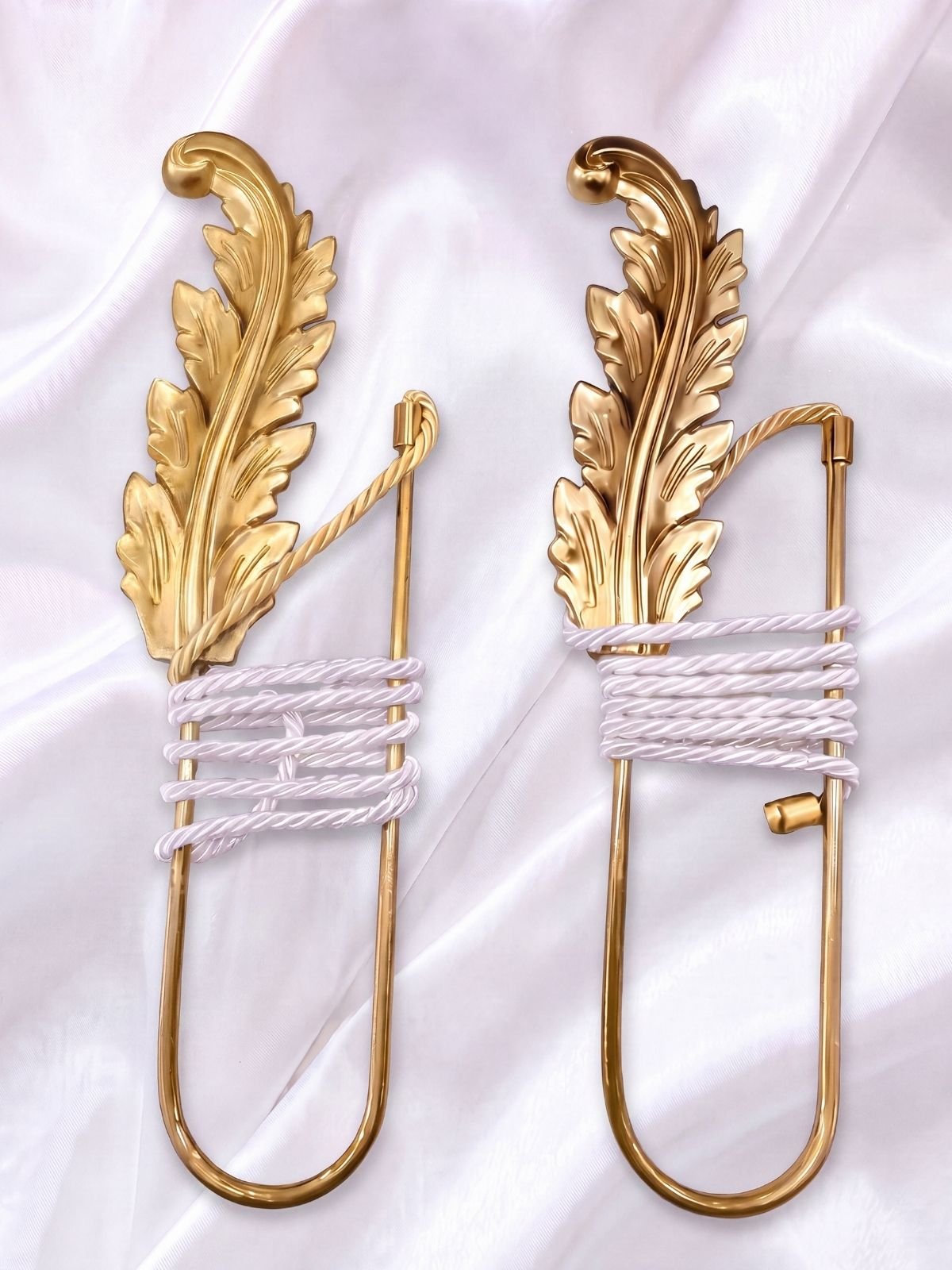 yaprak-model-hayalet-kol-bagi-gold-urun Yaprak Model Hayalet Kol Bağı - Görsel 1